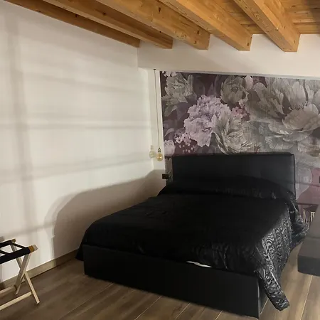 Donna Laura * Siraküza