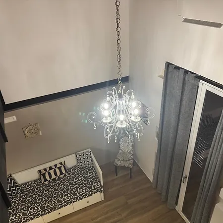 Donna Laura * Siraküza